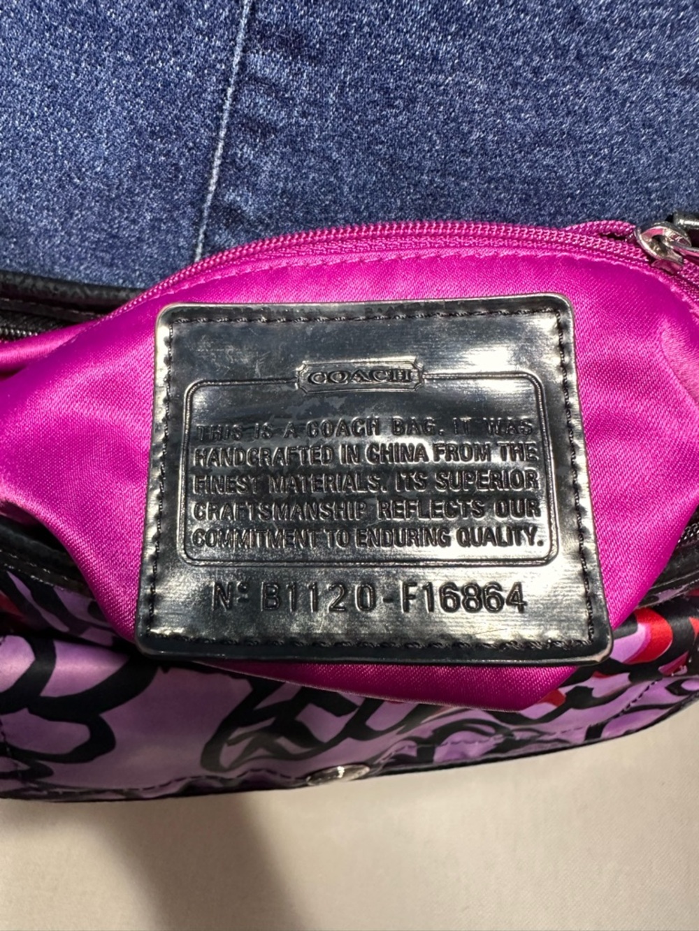 Coach Poppy KYRA Daisy Graffiti Crossbody Bag EUC - Picture 6 of 14